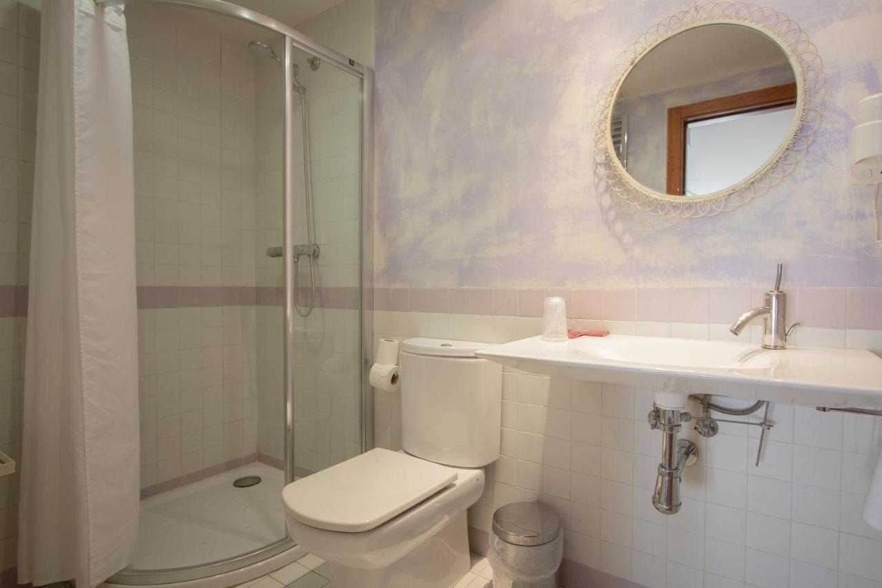 Hostal Los Canteros Golmayo Екстериор снимка
