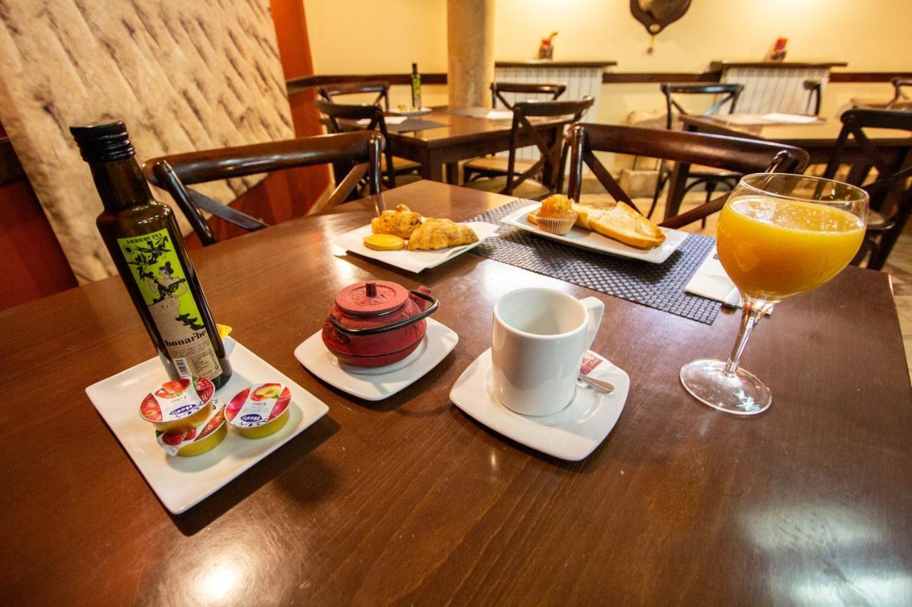 Hostal Los Canteros Golmayo Екстериор снимка