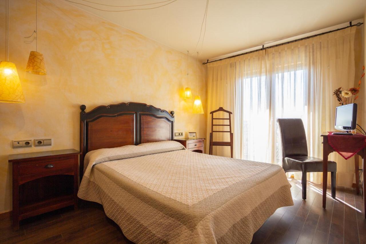 Hostal Los Canteros Golmayo Екстериор снимка