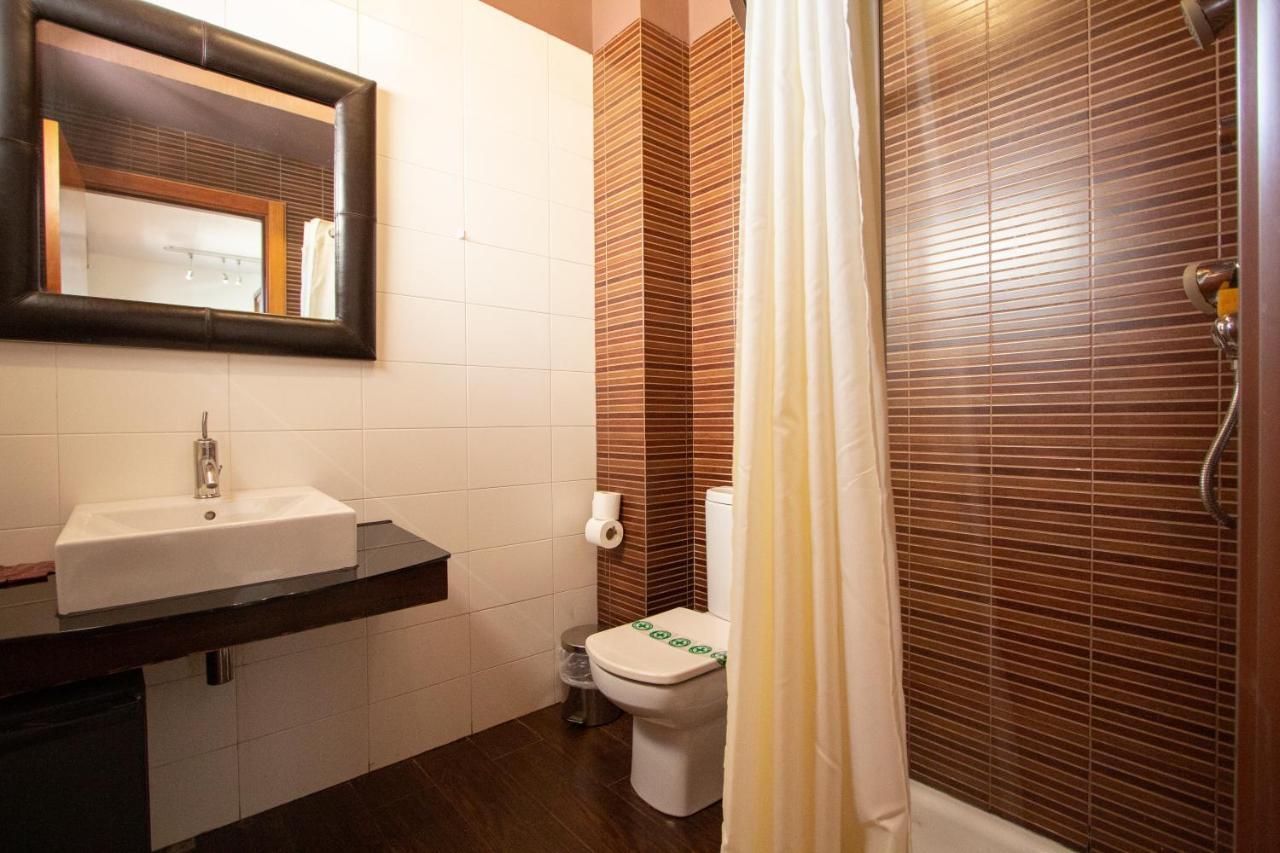 Hostal Los Canteros Golmayo Екстериор снимка