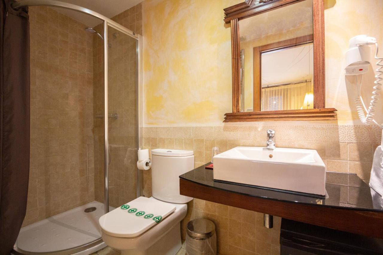Hostal Los Canteros Golmayo Екстериор снимка